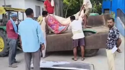 बेगूसराय: बेगूसराय में करंट लगने से किसान की मौत, जांच में जुटी पुलिस, परिजनों में कोहराम