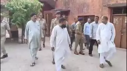 फिरोज़ाबाद: बकरीद की नमाज के लिए SP सिटी ने फ़िरोज़ाबाद शहर के ईदगाह स्थल का निरीक्षण किया