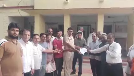 पचपहाड़: भवानीमंडी में सहारा इंडिया कार्यकर्ताओं ने जानमाल की सुरक्षा को लेकर सौंपा ज्ञापन, कार्यकर्ताओं को धमका रहे जमाकर्ता