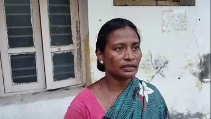 రామాంజనేయ పురంలో ఏసురత్నం ఆత్మహత్యకు ఎమ్మార్వో, పోలీసులు కారణమని ఆరోపించిన బంధువులు