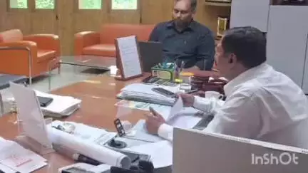 भिवानी: एडीसी ने जाति प्रमाण-पत्र और आय सत्यापन कार्य को शीघ्र करने के दिए निर्देश