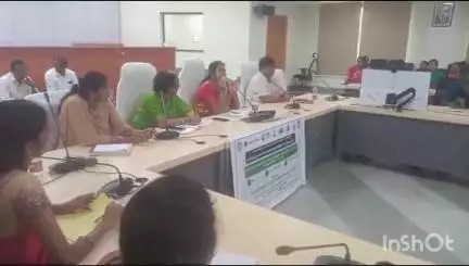 జనగాం: జిల్లా కలెక్టర్ కార్యాలయంలో మైక్రో స్మాల్ అండ్ మీడియం ఎంటర్ప్రైజెస్ ఆధ్వర్యంలో అవగాహన సదస్సు