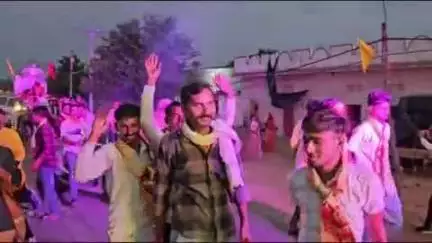 छतरपुर: ईशानगर के पास बोड़ा गांव में रामकथा के शुभारंभ पर निकली कलश यात्रा, राम दरबार रहा आकर्षण का केंद्र