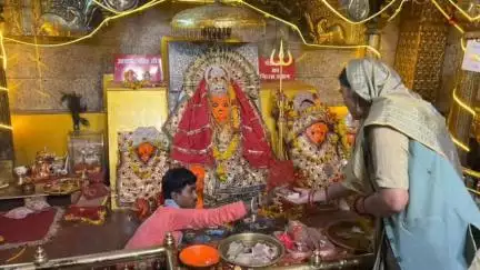 राजगढ़: 'आप' की प्रदेश उपाध्यक्ष व पूर्व विधायक ममता मीना ने जालपा माता मंदिर में की पूजा-अर्चना