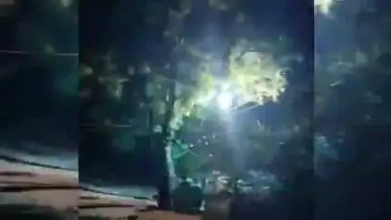 సిర్పూర్ టి: చెడ్వాయి గ్రామంలో విద్యుత్ వైర్లపై చెలరేగిన మంటలు, భయభ్రాంతులకు గురైన గ్రామ ప్రజలు