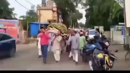ସୋହେଲା: ପୁର୍ବ ମେଲଛାମୁଣ୍ଡା ବିଧାନସଭାର ପୁର୍ବତନ ବିଜେପି ବିଧାୟକ ସ୍ବର୍ଗତ ମହମ୍ମଦ ରଫିକ ଙ୍କୁ ଆଜି ସୋହେଲା ଠାରେ ଅନ୍ତିମ ବିଦାୟ ଦିଆଗଲା