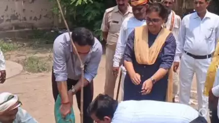 सिरौली गौसपुर: तहसील सिरौली गौसपुर में उप जिला अधिकारी ने किया वृक्षारोपण