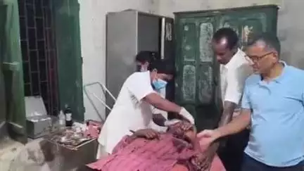 चैनपुर: छतरपुर के पास सड़क दुर्घटना में तीन दोस्त जख्मी, ज़िला अस्पताल में भर्ती