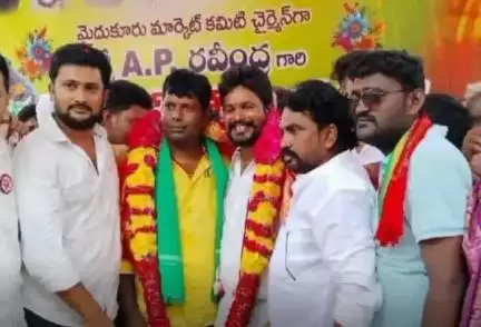 మైదుకూరు: మైదుకూర్: మైదుకూరు పట్టణానికి చెందిన మార్కెట్ యార్డ్ చైర్మన్ ఏపీ రవీంద్ర