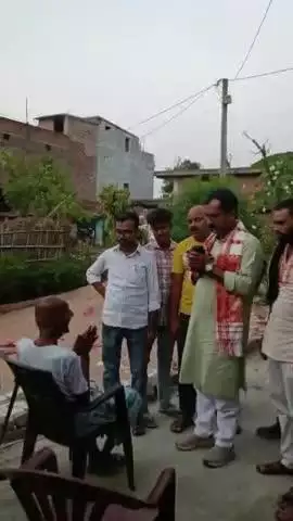 उजियारपुर: आगामी विधानसभा चुनाव को लेकर भाजपा कार्यकर्ताओं का जनसंपर्क अभियान, लोगों की समस्याएं सुनी जा रही हैं