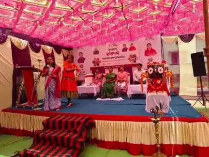 ଜୟପୁର: ଜୟପୁର ସମନ୍ୱିତ ଶିଶୁ ବିକାଶ ଅଧିକାରି ଙ୍କ କାଯ୍ୟାଳୟ ପରିସରରେ  ବ୍ଲକ ସ୍ତରିୟ ସୁଭଦ୍ରା  ଶକ୍ତି ପାରମ୍ପରିକ ଖାଦ୍ୟ ପ୍ରତିଯୋଗିତା ଅନୁଷ୍ଠିତ