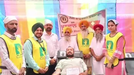 ਬੁਢਲਾਡਾ: ਮਾਨਸਾ ਜ਼ਿਲ੍ਹੇ ਦੇ ਪਿੰਡ ਵਰੇ ਸਾਹਿਬ ਜੋੜ ਮੇਲੇ ਉੱਤੇ ਨੇਕੀ ਫਾਡੇਸ਼ਨ ਬੁਢਲਾਡਾ ਵੱਲੋਂ ਲਗਾਇਆ ਖੂਨਦਾਨ ਕੈਂਪ