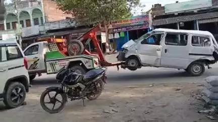 महुआ: महुआ ताजपुर सड़क मार्ग के कुशहर चौक पर लगा जाम, यात्रियों को हुई परेशानी