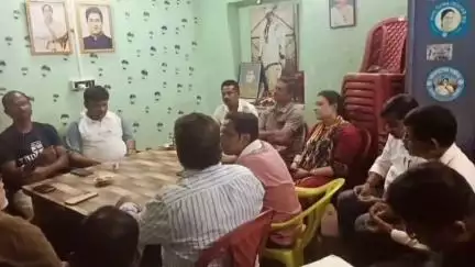 সালানপুর: কুলটি ব্লক তৃণমূল কংগ্রেস কার্যালয় নিয়ামতপুরে সংগঠনিক বৈঠক
