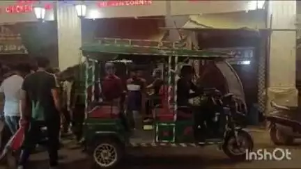 कोल: रसलगंज में नशे में धुत ई-रिक्शा चालक ने डिवाइडर पर मारा, पलटने से ई-रिक्शा में सवार बुजुर्ग व्यक्ति घायल