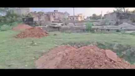 पांकी: पांकी में सार्वजनिक भूमि पर अतिक्रमण, अंचलाधिकारी ने मौके पर जाकर किया निरीक्षण