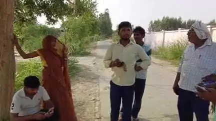खागा: हथगांव के छिवलाहा के समीप डम्फर की चपेट में आकर बाइक सवार की कुचलकर हुई मौत, परिजनों का रहा बुरा हाल
