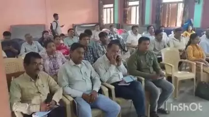 गुना नगर: उत्कृष्ट विद्यालय में साक्षरता परीक्षा की रणनीति और सर्वे पंजीयन को लेकर एक दिवसीय जिला स्तरीय प्रशिक्षण संपन्न