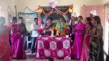 ದಾಂಡೇಲಿ: ಅಂಬಿಕಾನಗರದಲ್ಲಿ ನೂತನವಾಗಿ ನಿರ್ಮಾಣಗೊಂಡ ಅಂಗನವಾಡಿ ಕೇಂದ್ರದ ಉದ್ಘಾಟನೆ