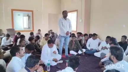 अरनोद: 12 जून को महाआक्रोश रैली के लिए दलोट और अरनोद क्षेत्र में कांग्रेस कार्यकर्ताओं की बैठकें आयोजित