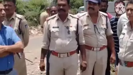 नीमच नगर: नीमच में प्रशासन की बड़ी कार्रवाई, आंजना इंक्लेव से अतिक्रमण हटाया गया