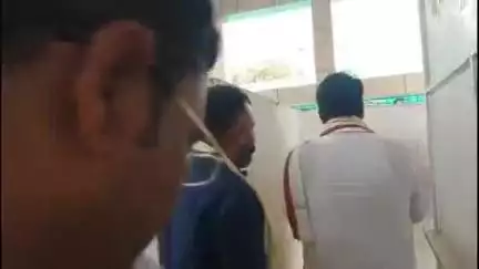 सीकर: प्रदेश के कैबिनेट मंत्री अविनाश गहलोत ने शुक्रवार को सीकर के दौरे पर खाटू श्याम जी पहुंचकर किए दर्शन
