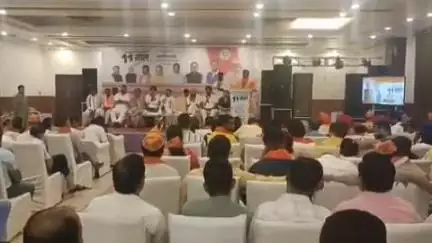 काशीपुर: बाजपुर रोड स्थित एक निजी होटल में भाजपा द्वारा आयोजित की गई एक दिवसीय कार्यशाला