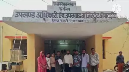 छीपाबड़ोद: देवनारायण स्कूटी वितरण व कालीबाई भील मेधावी स्कूटी योजना को लेकर छीपाबडौद तहसीलदार को सौंपा ज्ञापन