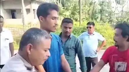 মাৰ্ঘেৰিটা: মাৰ্ঘেৰিটাৰ ডিবঙত  নিষিদ্ধ ড্ৰাগছ সহ আটক দুজন যুৱকক
