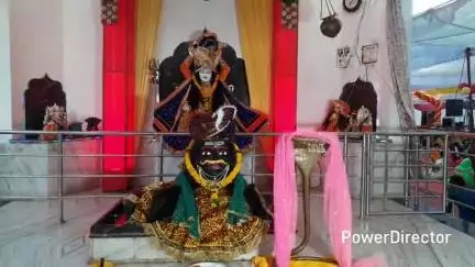 परसिया: परासिया: बांध मोहल्ले के महामृत्युंजय मंदिर में पाटोत्सव, नपाध्यक्ष पहुंचे, कथावाचक ने सुनाई ज्योतिर्लिंगों की कथा