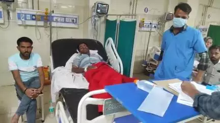 झालरापाटन: झालावाड़ PG कॉलेज के पीछे स्थित कुम्हार मोहल्ला में सांप के काटने से युवक घायल, जिला अस्पताल में भर्ती