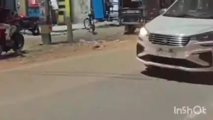 किशनगंज: किशनगंज में बकरीद को लेकर एसपी के आदेश पर पुलिस प्रशासन ने निकाला फ्लैग मार्च