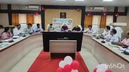 बलरामपुर: कलेक्ट्रेट सभागार में जज एन जी टी अफरोज अहमद की अध्यक्षता में हुई जिला पर्यावरण समिति की बैठक