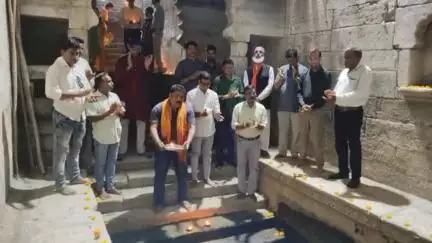 अलीराजपुर: शहर में मध्यप्रदेश जन अभियान परिषद द्वारा गणपत माली की बावड़ी पर 'बावड़ी उत्सव' का आयोजन, जनप्रतिनिधि रहे उपस्थित