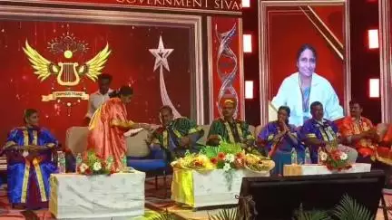 சிவகங்கை: சிவகங்கை மருத்துவக் கல்லூரியில் பட்டமளிப்பு விழா “நோயாளியிடம் பரிவுடன் பேசுவது முக்கியம்” முன்னாள் முதல்வர் பேச்சு