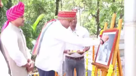 वर्धा: पालकमंत्री डॉ.पंकज भोयर यांच्याहस्ते शिवछत्र राजदंड कलश उभारुन शिवराज्यभिषेक साजरा
