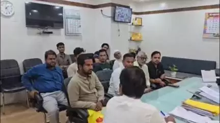 जळगाव: उस्मानिया पार्कमधील समस्यांसाठी मूव्हमेंट फॉर पीस अँड जस्टिसचे महापालिका आयुक्तांना निवेदन #Jansamasya
