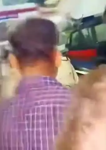 शाहजहांपुर: शाहजहांपुर थाने में पुलिस वालों से अभद्रता का वीडियो हुआ वायरल
