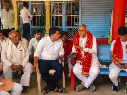 सारंगपुर: भैंसवा माता मंदिर में दान पेटी की चोरियों के बाद दर्शन करने पहुंचे सांसद, बोले- जांच कर दोषियों पर हो कड़ी कार्रवाई