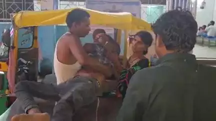 बेगूसराय: बेगूसराय में सड़क दुर्घटना में एक युवक गंभीर रूप से घायल, पुलिस जांच में जुटी