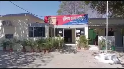 इंदौर: एरोड्रम: व्यापारी के लाखों के सोने के पार्सल में पिता-पुत्र ने की धोखाधड़ी, पुलिस ने मामला दर्ज किया