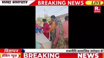 राम राजा सरकार वृद्ध सेवा सदन एवं धर्मार्थ न्यास की ओर से निर्जला एकादशी पर शर्बत वितरण किया