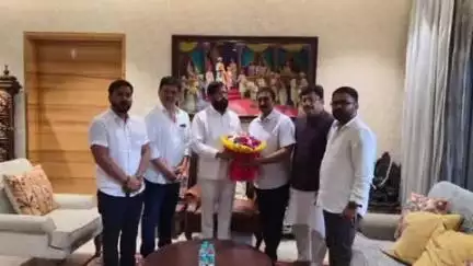 करवीर: सतेज पाटलांना मोठा धक्का ; काँग्रेसचे माजी नगरसेवक शारंगधर देशमुख करणार शिंदेंच्या शिवसेनेत प्रवेश