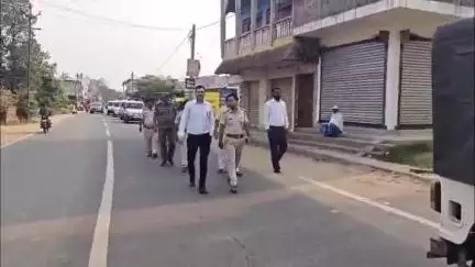 सेन्हा: सेन्हा और सारेंगहातू में फ्लैग मार्च, प्रशासन ने दिया अमन का संदेश, शांति से बकरीद मनाने की अपील