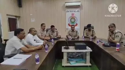 रायगढ़: बकरीद पर्व को लेकर पुलिस कंट्रोल रूम में शांति समिति की बैठक संपन्न, शांति और समरसता बनाए रखने का लिया गया संकल्प