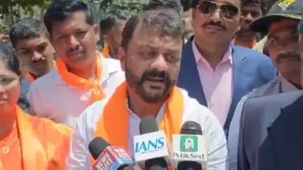 ಧಾರವಾಡ: ಆರ್‌ಸಿಬಿ ವಿಜಯೋತ್ಸವ ಕಾಲ್ತುಳಿತ ಪ್ರಕರಣದಲ್ಲಿ ರಾಜ್ಯ ಸರ್ಕಾರದ ತಪ್ಪು ಎದ್ದು ಕಾಣುತ್ತಿದೆ: ನಗರದಲ್ಲಿ ಮಾಜಿ ಶಾಸಕ ಅಮೃತ ದೇಸಾಯಿ