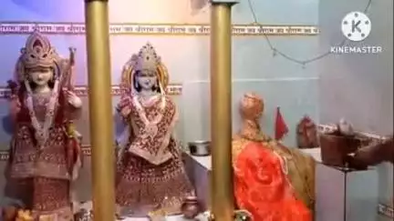 बांधवगढ़: उमरिया: राम मंदिर में हनुमान जी की विधि-विधान से आरती, भक्त हुए शामिल