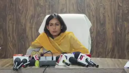नारायणपुर: जिला कार्यालय में कलेक्टर ने युक्तियुक्तकरण को लेकर की प्रेस वार्ता