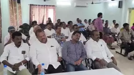 ఏలేశ్వరం మండల పరిషత్ కార్యాలయంలో సర్వసభ సమావేశం మంచినీటి సమస్య లేకుండా చూడాలి అన్న ఎంపీపీ బుజ్జి
