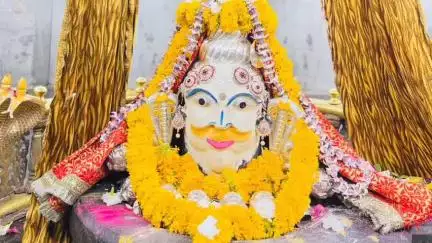 होशंगाबाद नगर: नर्मदापुरम: गोल घाट स्थित श्री काले महादेव मंदिर में भगवान काले महादेव ने भक्तों के कष्ट हरे